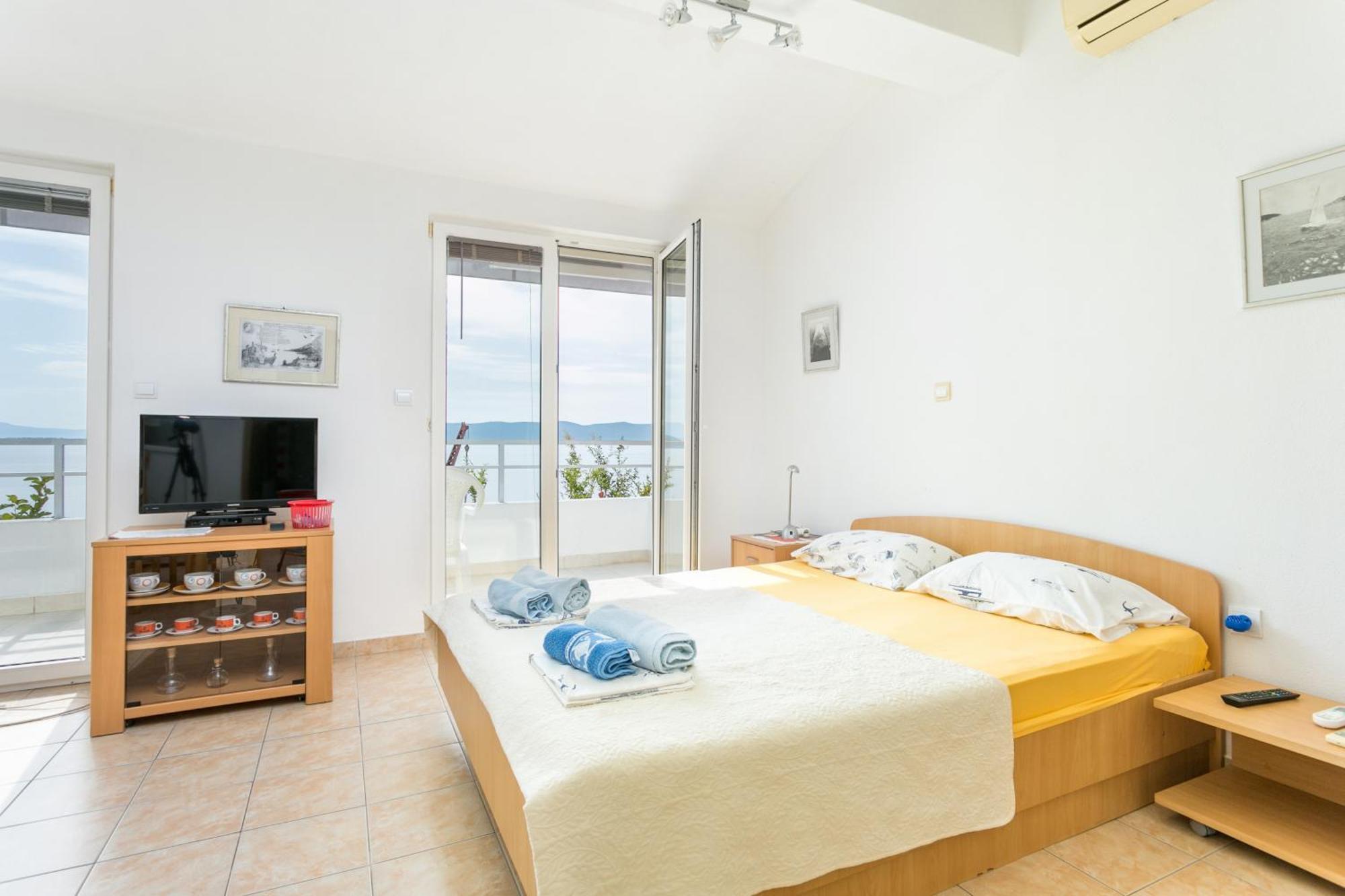 Apartments By The Sea Zivogosce - Porat, Makarska - 20207 Igrane Room photo